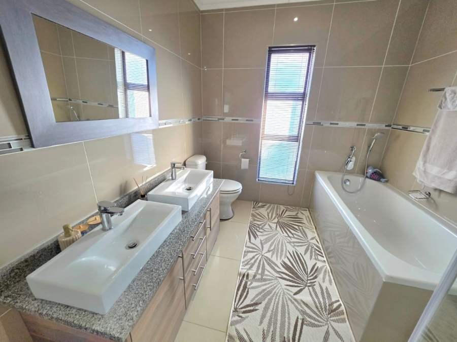 3 Bedroom Property for Sale in La Provance Free State